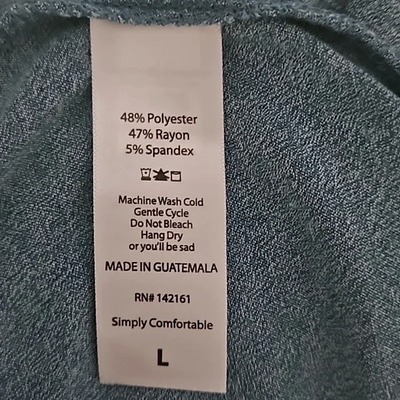 2 Large LuLaRoe Shirts = 1 Irma and 1 Tunic with side slits - Picture 4 of 9